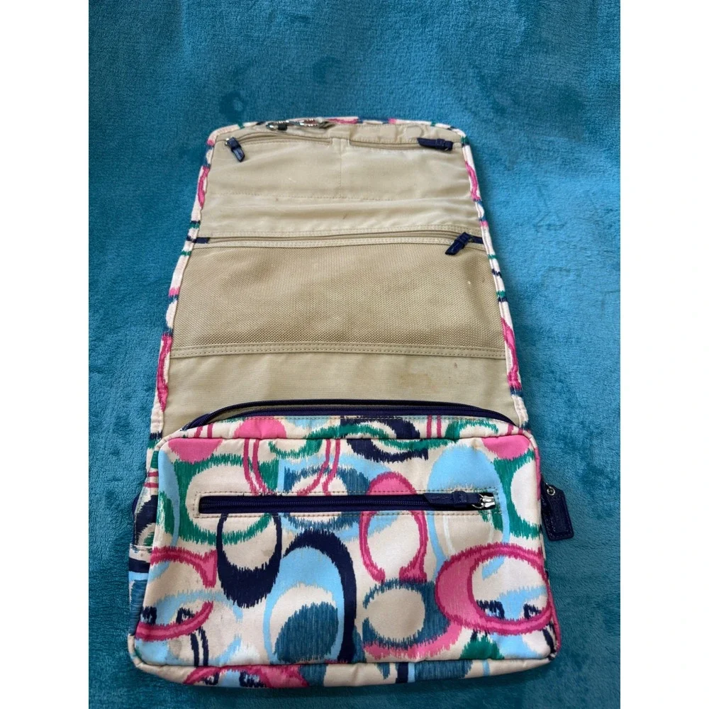 Coach Multicolor Ikat Signature C Hanging Tri-Fold Toiletry Travel Bag Organizer
